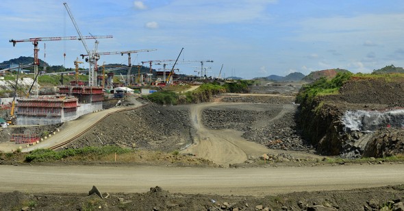 panama-canal-construction-expansion-project.jpg 