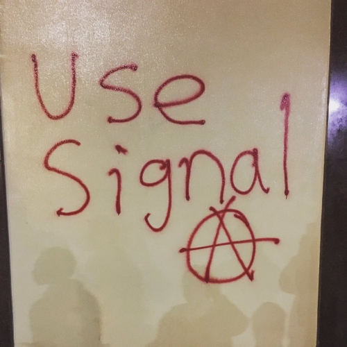 sm_use-signal-graffiti-tag.jpg 