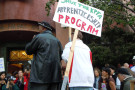 135_rally-to-save-hard-knock-radio-flashpoints-and-full-circle-at-kpfa-davey-d-speaking-111110-by-lisa-dettmer-web_1.jpg